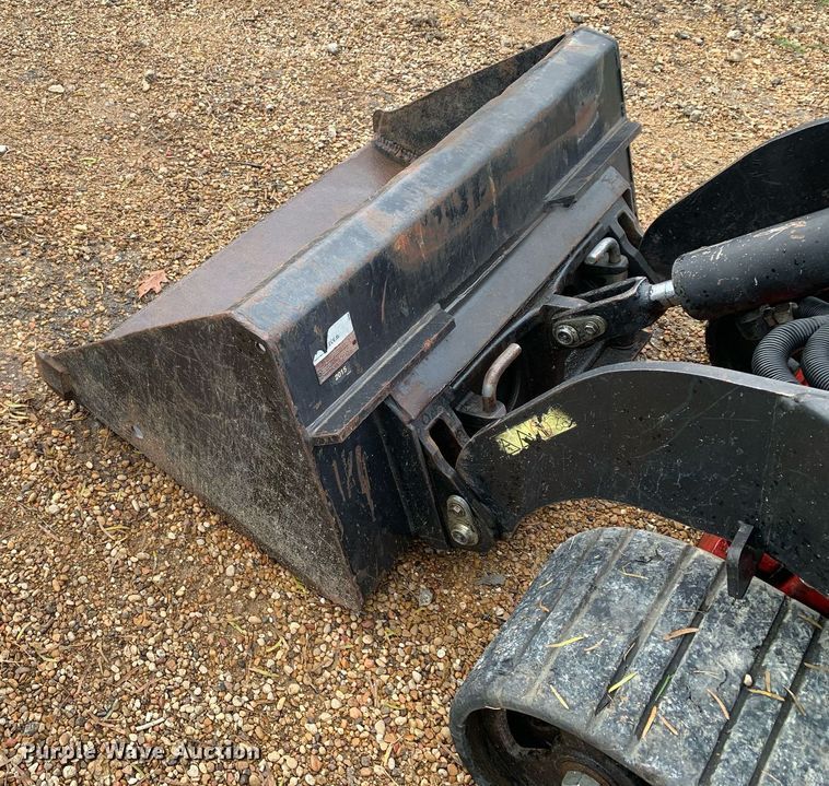 image for item KX9784 2015 Toro TX-427  compact utility loader