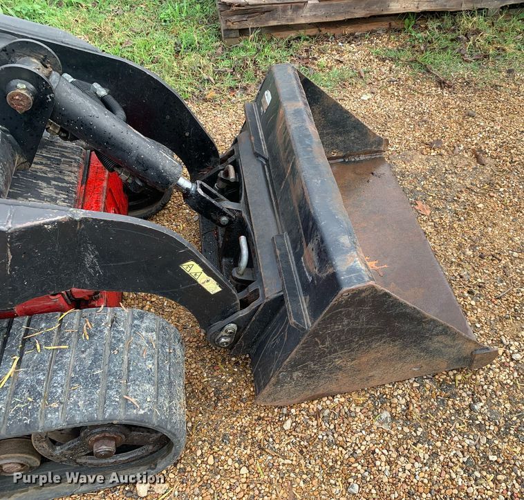 image for item KX9784 2015 Toro TX-427  compact utility loader