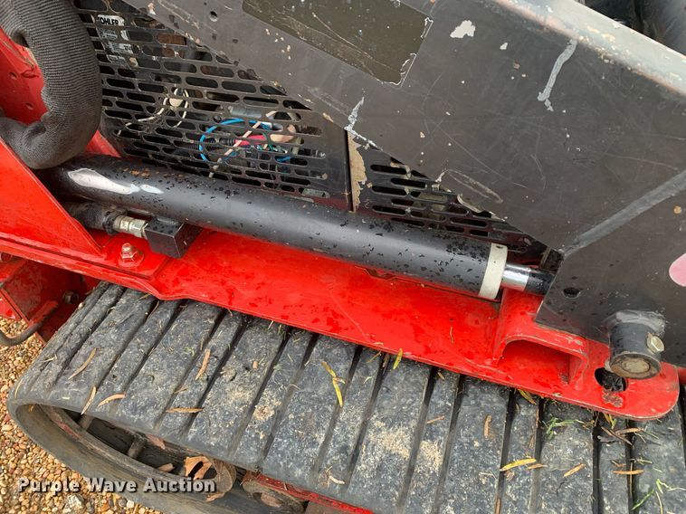 image for item KX9784 2015 Toro TX-427  compact utility loader