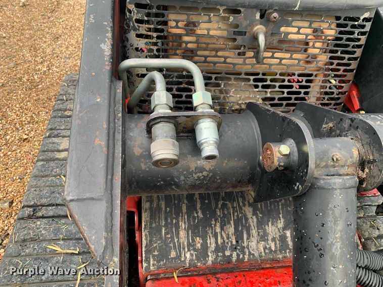 image for item KX9784 2015 Toro TX-427  compact utility loader