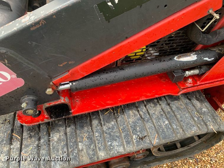 image for item KX9784 2015 Toro TX-427  compact utility loader