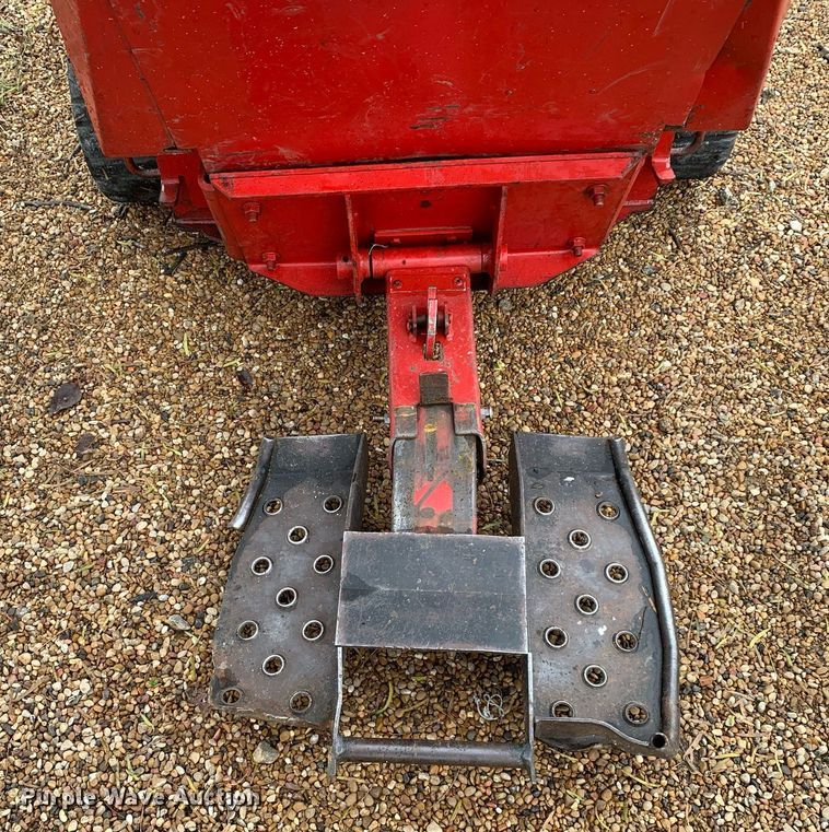 image for item KX9784 2015 Toro TX-427  compact utility loader