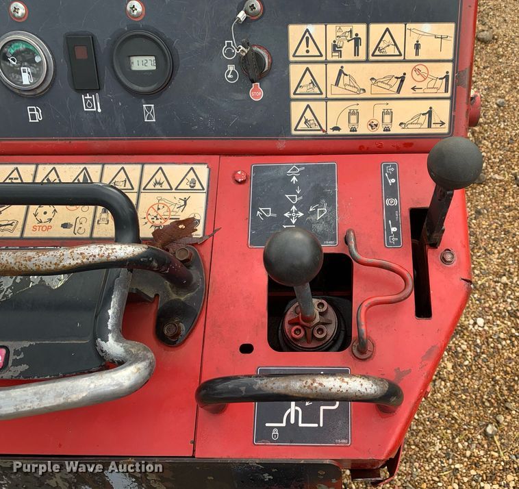 image for item KX9784 2015 Toro TX-427  compact utility loader