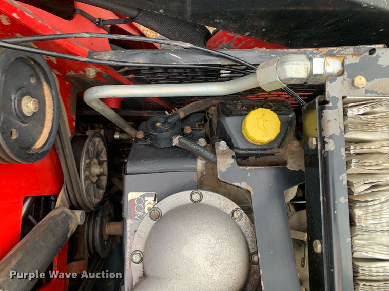 image for item KX9784 2015 Toro TX-427  compact utility loader