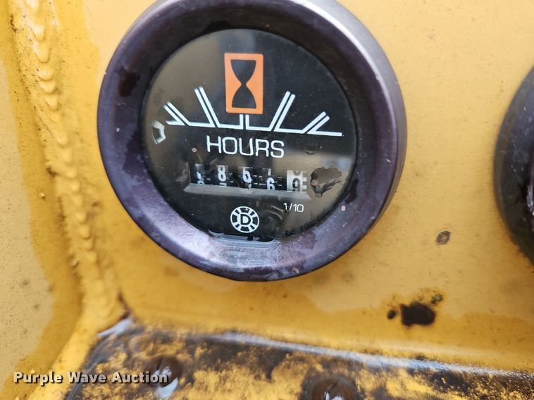 image for item LB9706 1998 Case Maxi Sneaker C  cable plow