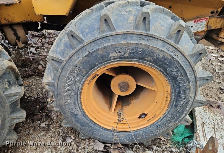 image for item LB9706 1998 Case Maxi Sneaker C  cable plow