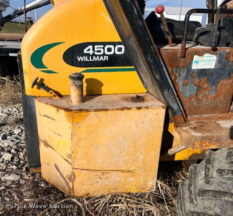 image for item LD9866 2000 Willmar Wrangler 4500  wheel loader