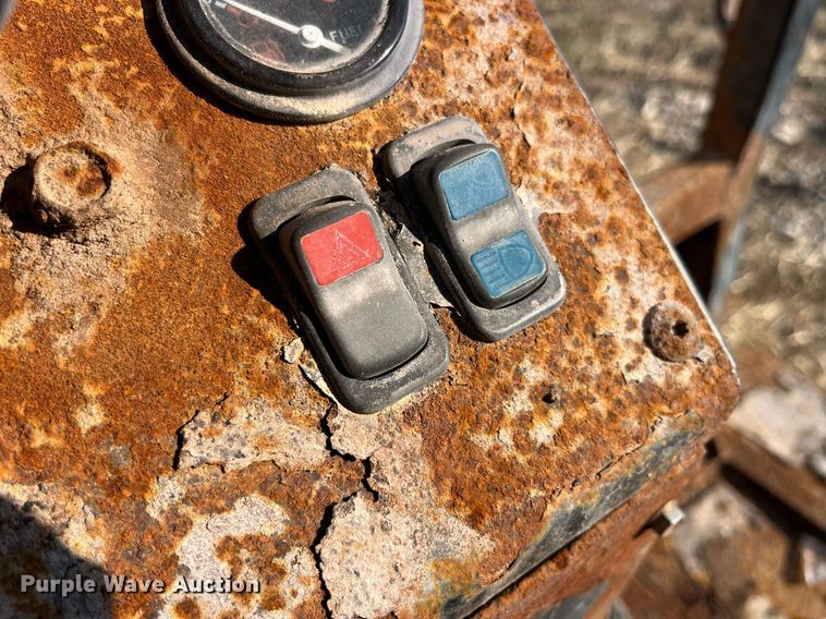 image for item LD9866 2000 Willmar Wrangler 4500  wheel loader