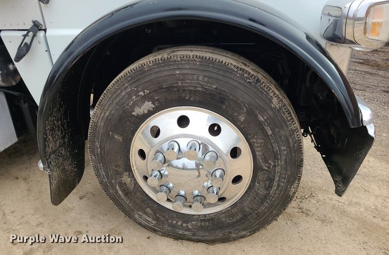 image for item LJ9448 2008 Peterbilt 388  semi truck