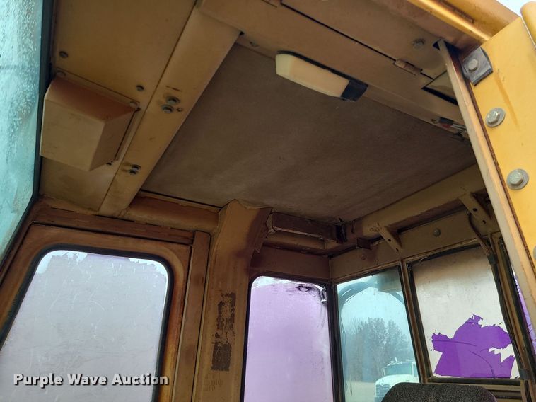 image for item LJ9449 1989 Caterpillar 943  track loader