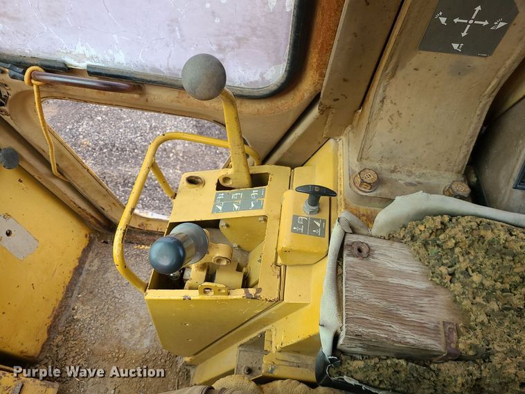 image for item LJ9449 1989 Caterpillar 943  track loader