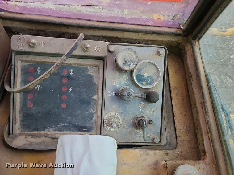 image for item LJ9449 1989 Caterpillar 943  track loader