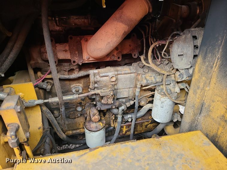 image for item LJ9449 1989 Caterpillar 943  track loader