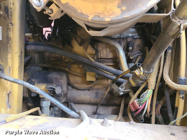 image for item LJ9449 1989 Caterpillar 943  track loader