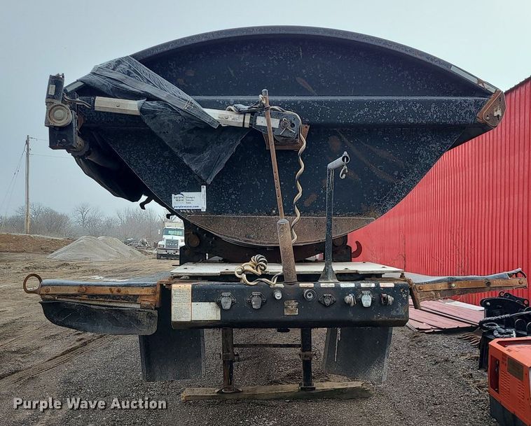 image for item LJ9450 2007 Sidumpr  side dump trailer