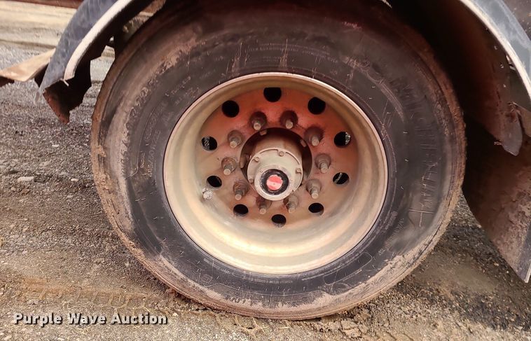 image for item LJ9450 2007 Sidumpr  side dump trailer