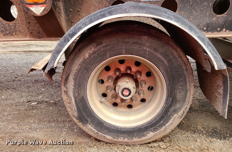 image for item LJ9450 2007 Sidumpr  side dump trailer