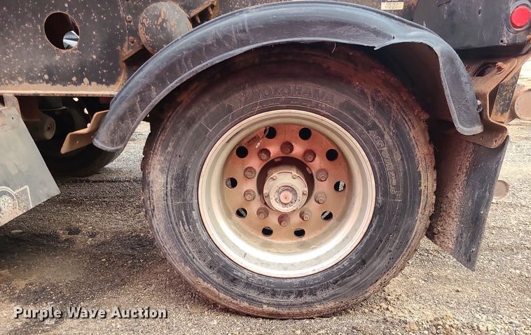 image for item LJ9450 2007 Sidumpr  side dump trailer