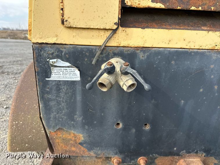 image for item LK9723 2001 Atlas XAS 96  air compressor