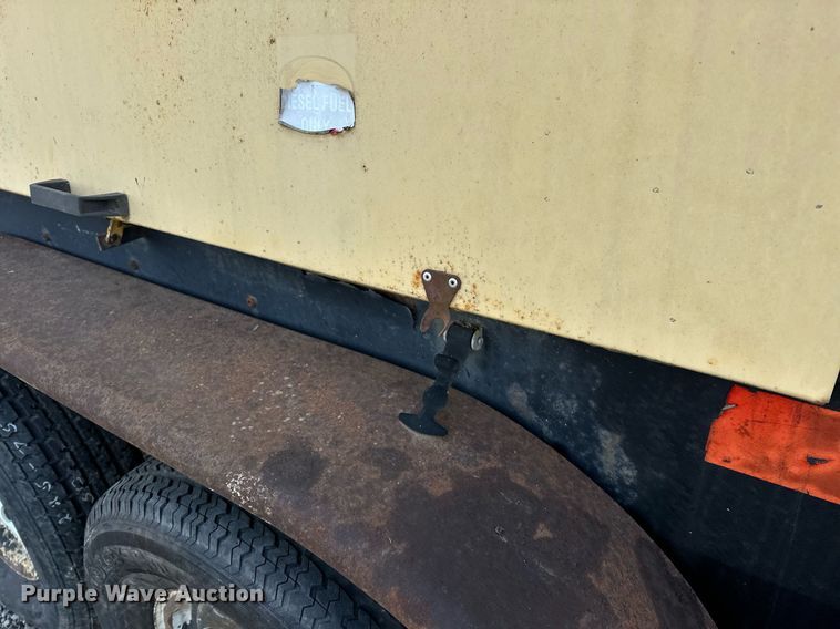 image for item LK9723 2001 Atlas XAS 96  air compressor