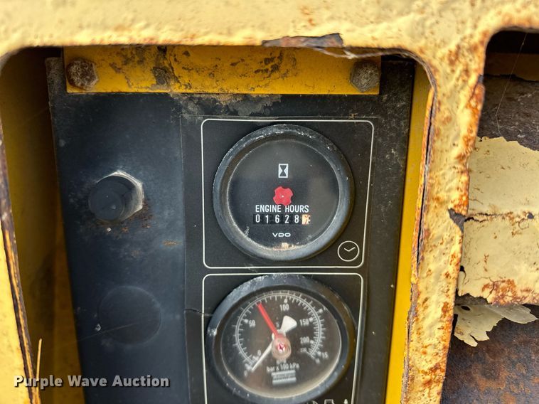 image for item LK9723 2001 Atlas XAS 96  air compressor