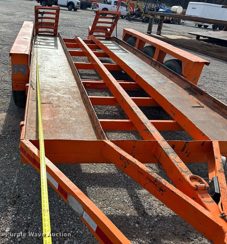 image for item LK9733 1984 Belshe T-2(3A)  equipment trailer