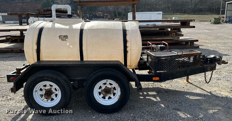 image for item LK9734 2005 Texas Bragg HH58WD70  tank trailer