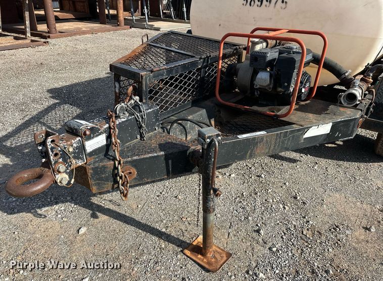 image for item LK9734 2005 Texas Bragg HH58WD70  tank trailer