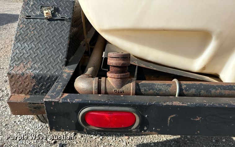 image for item LK9734 2005 Texas Bragg HH58WD70  tank trailer