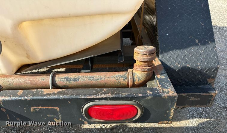 image for item LK9734 2005 Texas Bragg HH58WD70  tank trailer