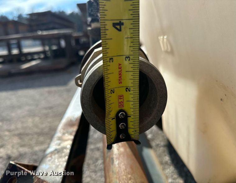 image for item LK9734 2005 Texas Bragg HH58WD70  tank trailer