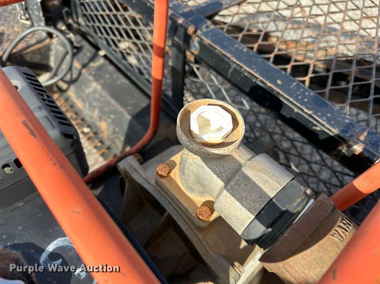 image for item LK9734 2005 Texas Bragg HH58WD70  tank trailer