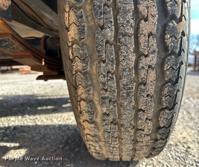 image for item LK9734 2005 Texas Bragg HH58WD70  tank trailer