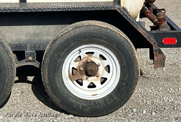 image for item LK9734 2005 Texas Bragg HH58WD70  tank trailer