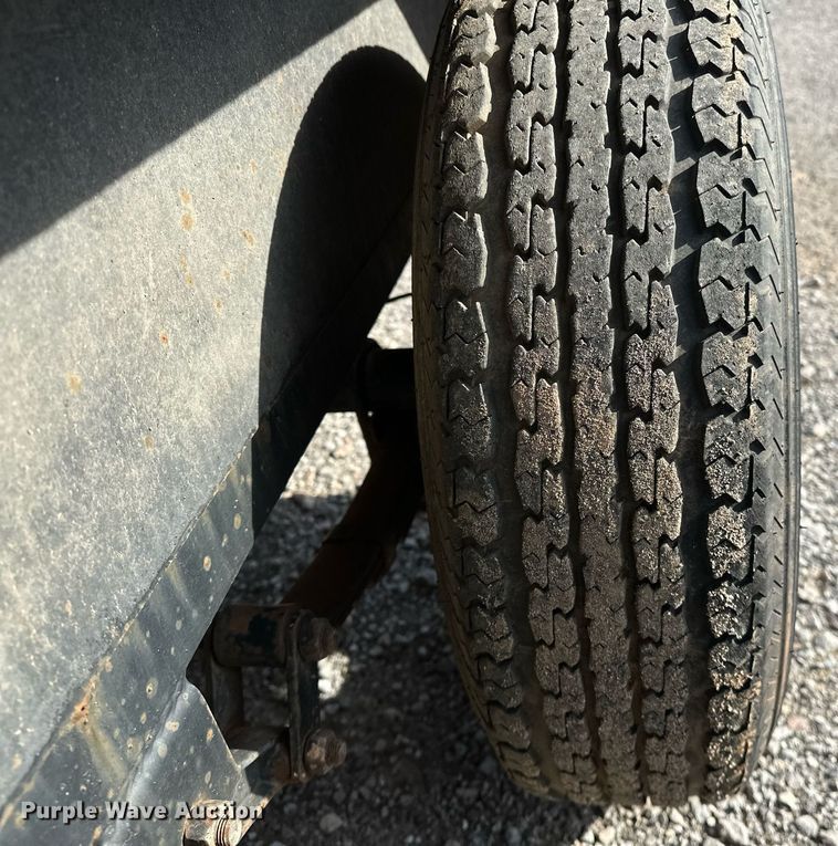 image for item LK9734 2005 Texas Bragg HH58WD70  tank trailer