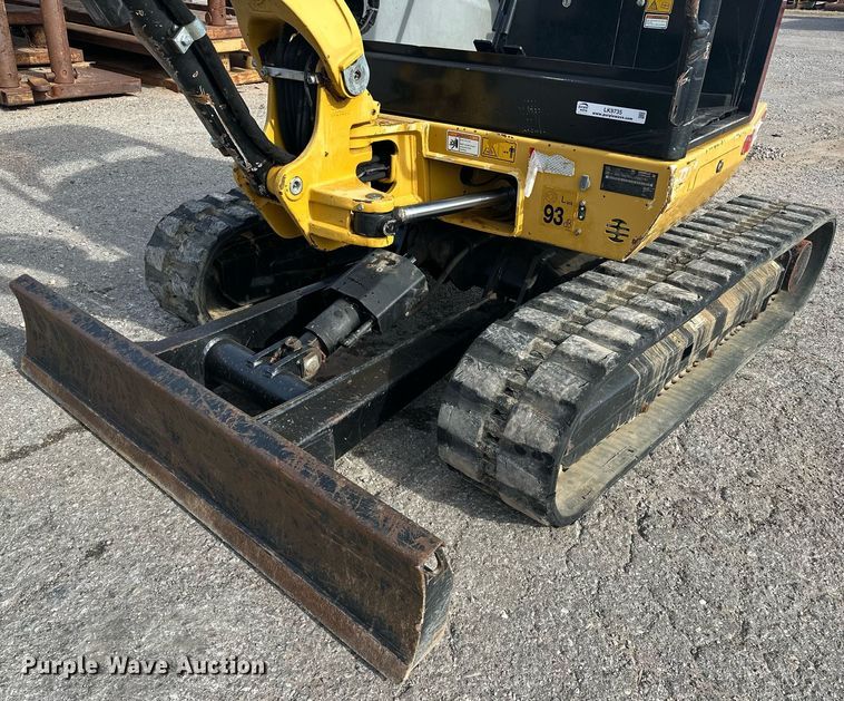image for item LK9735 Caterpillar 302.7D CR  mini excavator