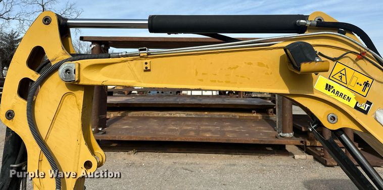 image for item LK9735 Caterpillar 302.7D CR  mini excavator