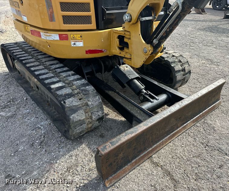 image for item LK9735 Caterpillar 302.7D CR  mini excavator