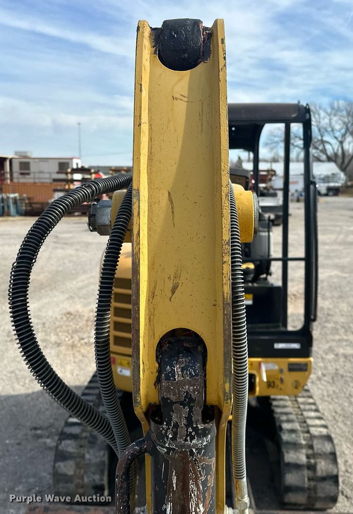 image for item LK9735 Caterpillar 302.7D CR  mini excavator