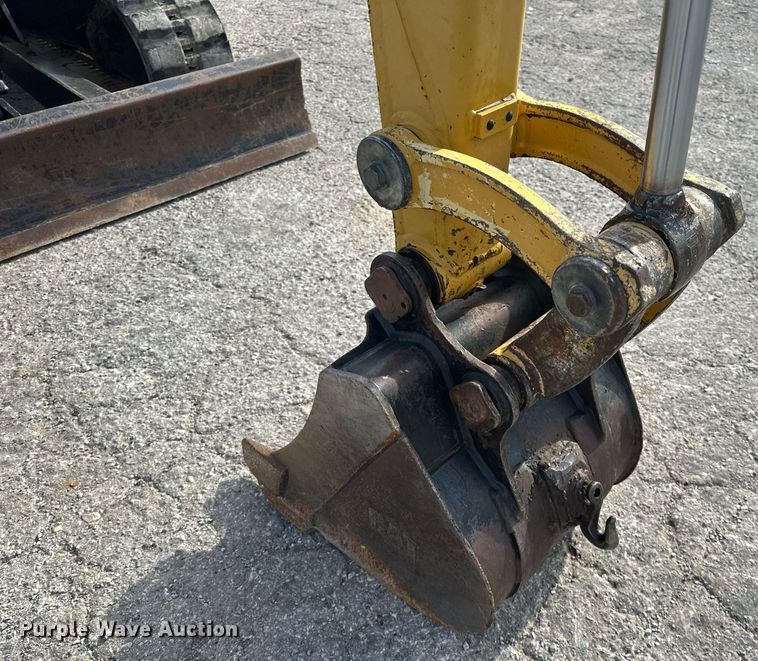 image for item LK9735 Caterpillar 302.7D CR  mini excavator