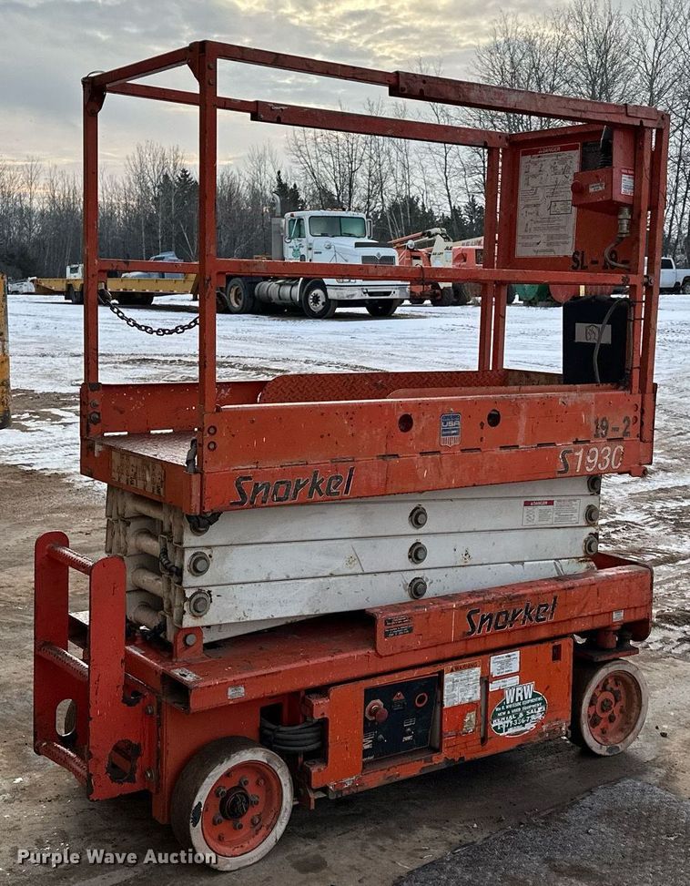 image for item LO9445 Snorkel S1930  scissor lift