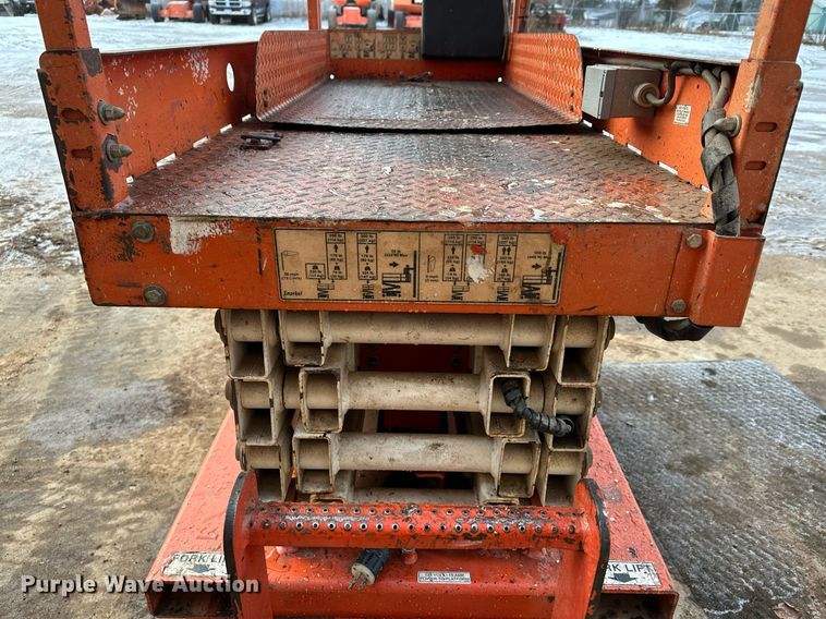 image for item LO9445 Snorkel S1930  scissor lift