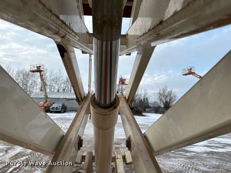 image for item LO9445 Snorkel S1930  scissor lift