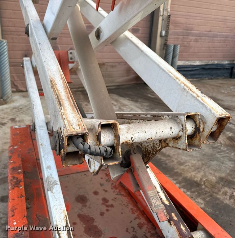 image for item LO9445 Snorkel S1930  scissor lift