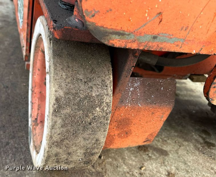 image for item LO9445 Snorkel S1930  scissor lift