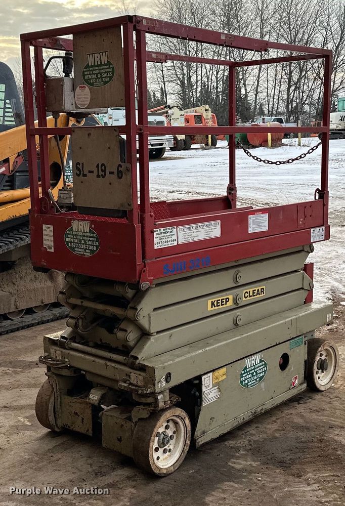 image for item LO9446 Sky Jack SJIII 3219  scissor lift