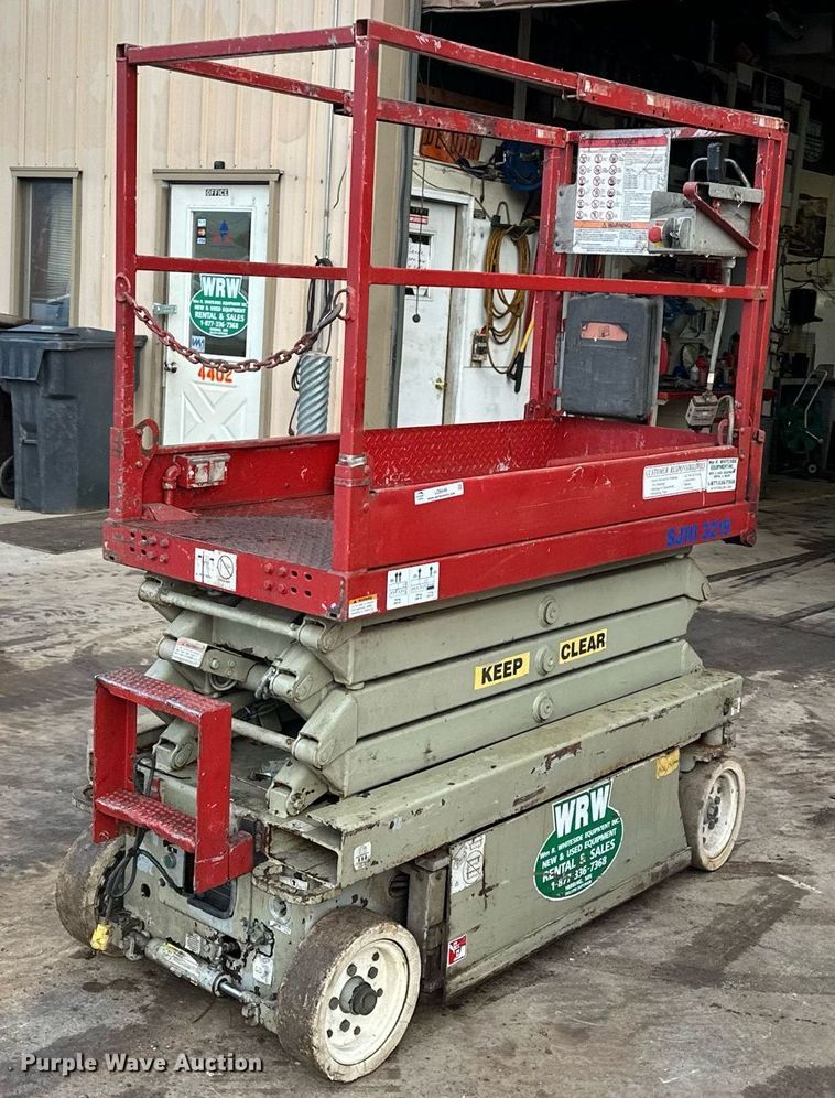 image for item LO9446 Sky Jack SJIII 3219  scissor lift