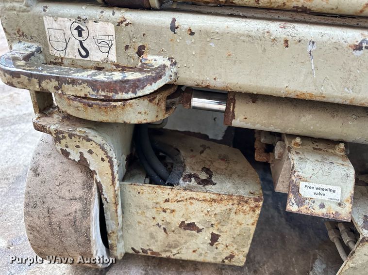 image for item LO9446 Sky Jack SJIII 3219  scissor lift