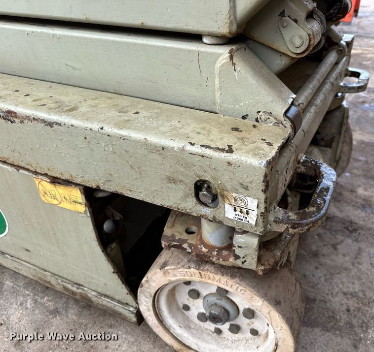 image for item LO9446 Sky Jack SJIII 3219  scissor lift