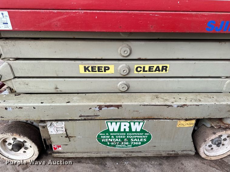 image for item LO9446 Sky Jack SJIII 3219  scissor lift